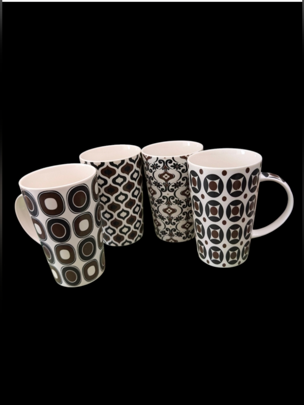 🏠 Set of 4 Maxwell & Williams "Marrakesh" tall porcelain mugs.